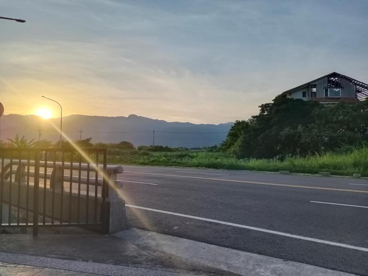 Yu Hai B&B Цзяосі Екстер'єр фото