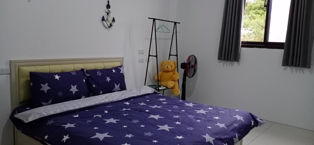 Yu Hai B&B Цзяосі Екстер'єр фото