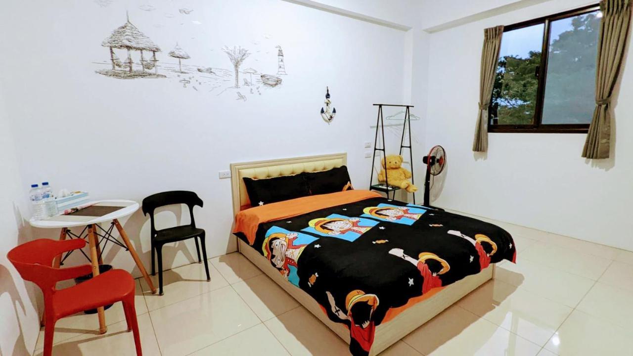 Yu Hai B&B Цзяосі Екстер'єр фото